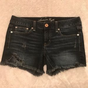 American eagle distressed denim shorts